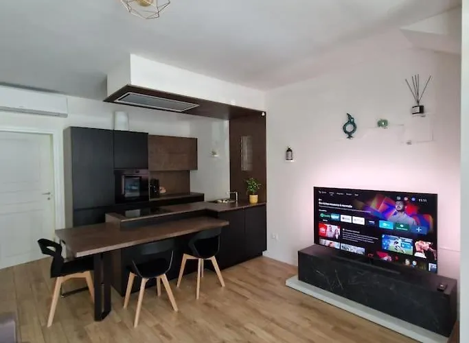 Luigi\'S Apartament Firenze Careggi Rifredi E Posto Auto